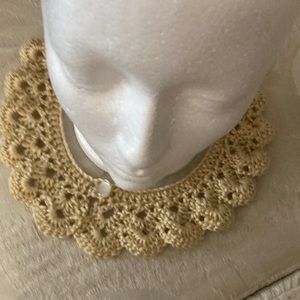 Hand crochet Peter span lace collar
